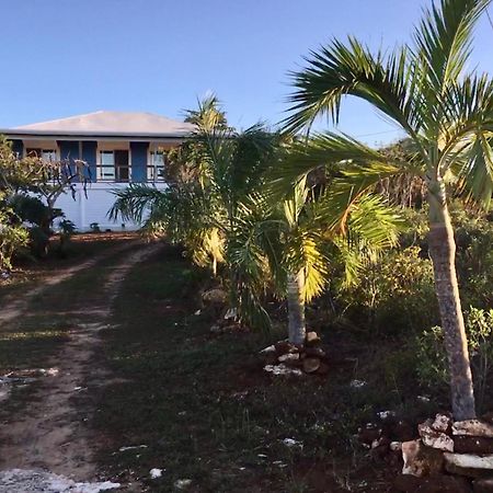 Вилла House Of Blue At Turtle Cove Long Island Bahamas Экстерьер фото