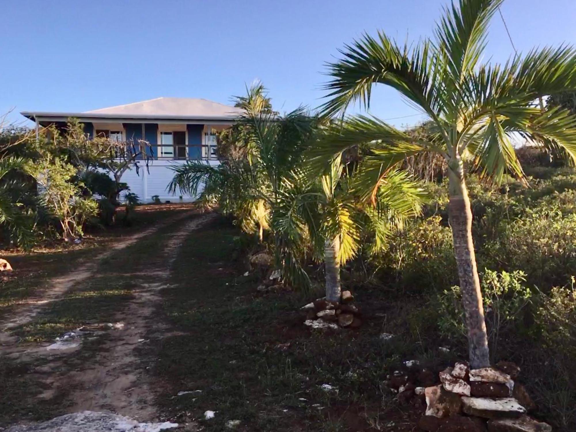 Вилла House Of Blue At Turtle Cove Long Island Bahamas Экстерьер фото